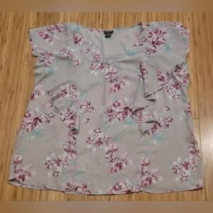 NWOT Torrid Floral Blouse with Ruffle Sleeves